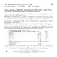Hier ist das Etikett der I Am Woman Manopause Vitamin mit Vitamin B6, B12, C, D, E, Biotin, Folsäure, Selen, Zink, Hyaluronsäure und Nachtkerznöl abgebildet. Darauf stehen die Zutatenliste sowie die Nährwertangaben des Produkts.